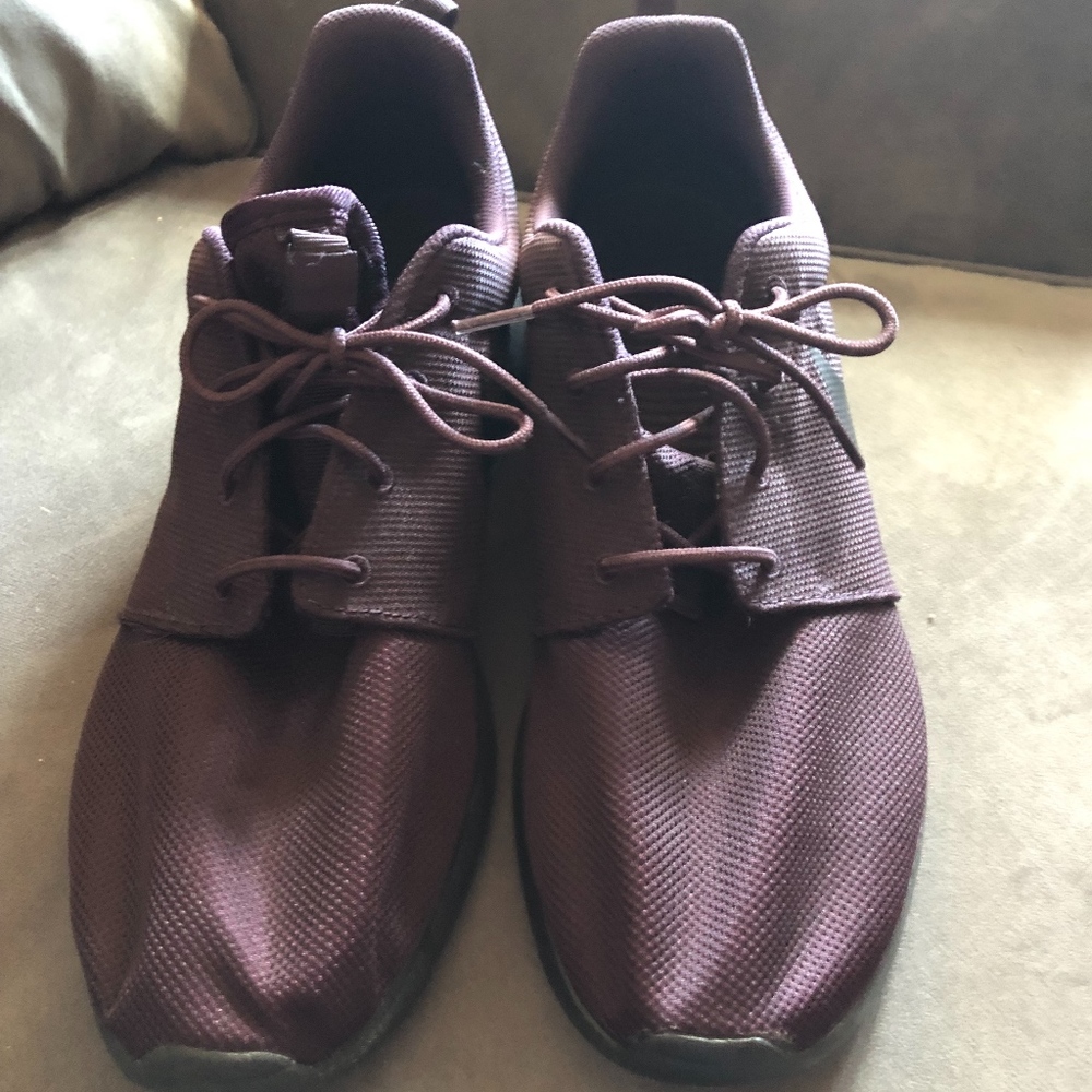 Men's Nike Roshe Run Sneakers